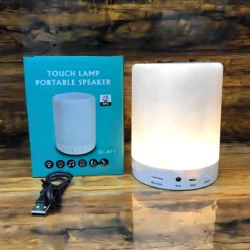 Parlante Moreka CL-671 portátil con bluetooth blanco